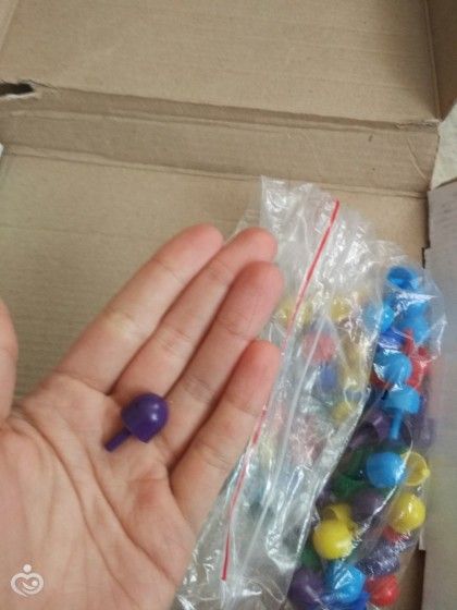 Игрушки и развивашки для бедных))