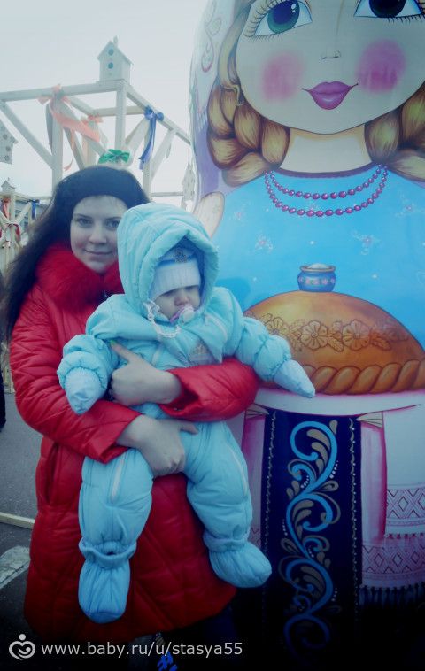 Сходили сегодня на масленицу на пл. Куйбышева