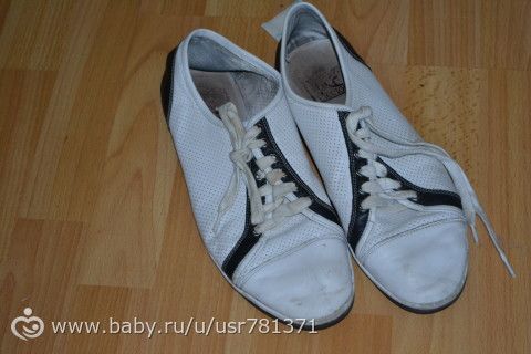 Отдам мужскую (41 р-р) и женскую обувь(37,5 р-р)