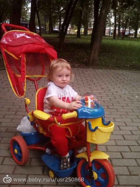 Давно не выкладывала фотки нашего Женечки! А вот и они, кому интересно)