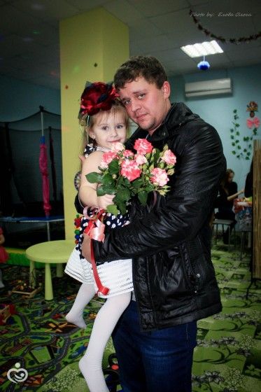 Кому-то сегодня 1 месяц... и 3 года)))))