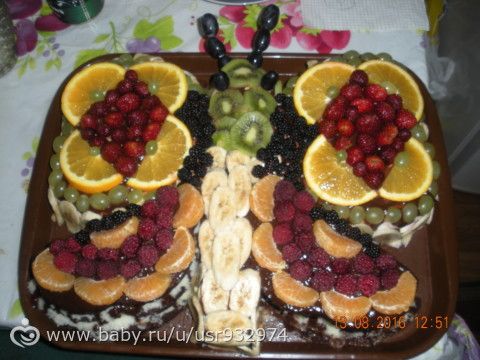Наш первый фруктово-ягодный ДР)))