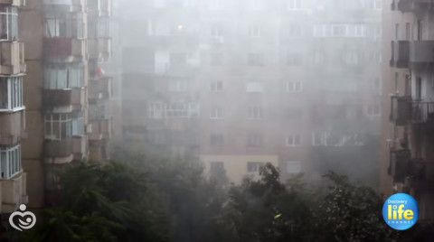 Женщина Родила Ребенка Прямо Во Время Торнадо