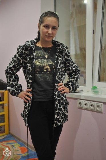 Давно не показывалась. Шитье.
