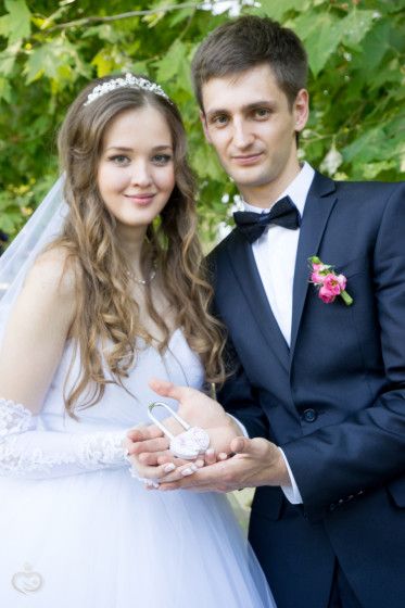 Какое это огромное счастье — любить и быть любимым.
