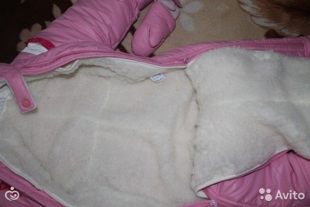 Северск.Продам или обменяю на стульчик для кормления.